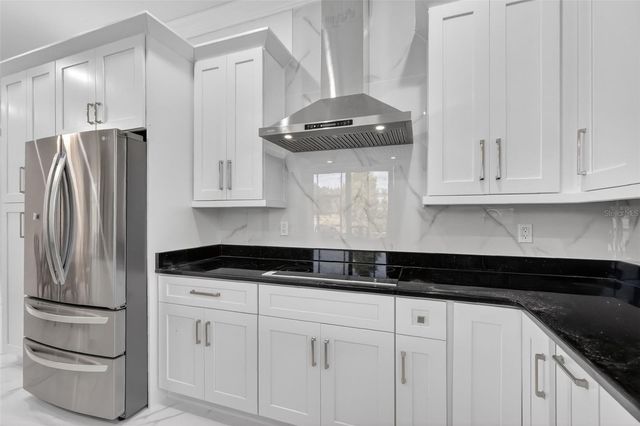 588 DOWLING CIRCLE, Lady Lake, FL 32159