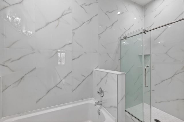 588 DOWLING CIRCLE, Lady Lake, FL 32159