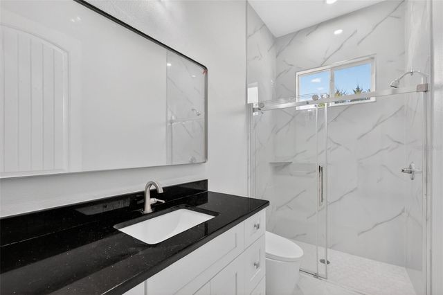 588 DOWLING CIRCLE, Lady Lake, FL 32159