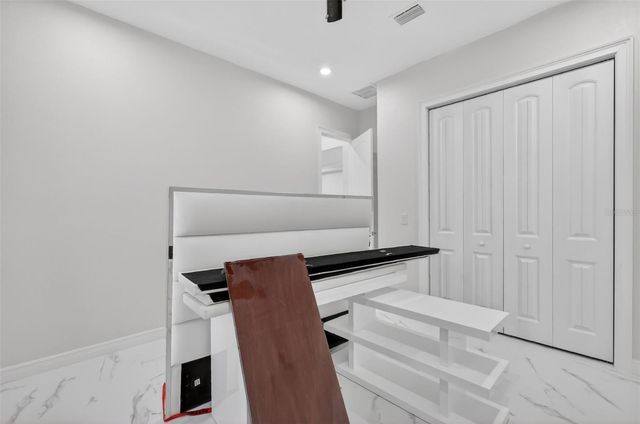 588 DOWLING CIRCLE, Lady Lake, FL 32159