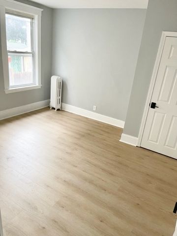 38 Oneida St. 2, Lynn, MA 01902