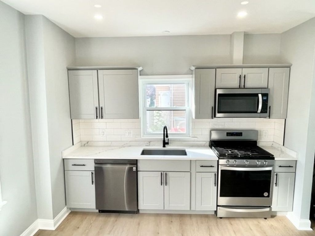 38 Oneida St. 2, Lynn, MA 01902