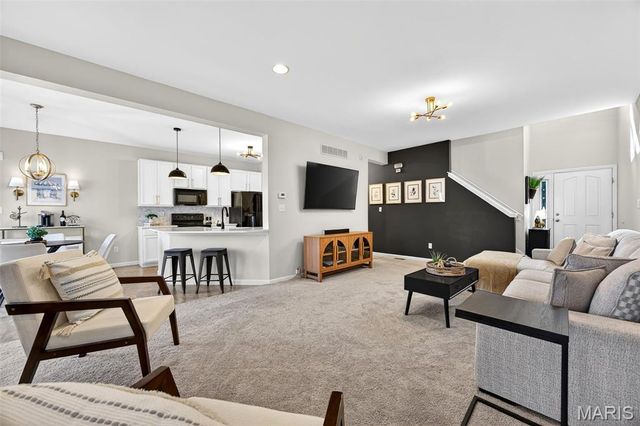 280 Letham Court, St Charles, MO 63301