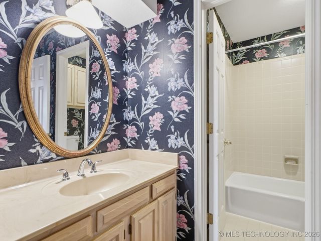 7824 S Urbana Avenue, Tulsa, OK 74136