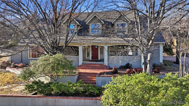 7824 S Urbana Avenue, Tulsa, OK 74136