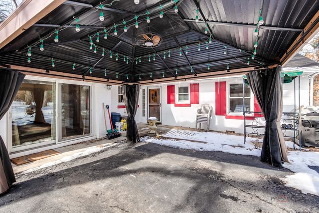 15983 W Wadsworth Road, Wadsworth, IL 60083