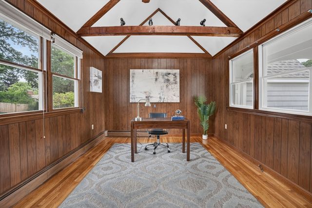 8 Marion Ave, Andover, MA 01810