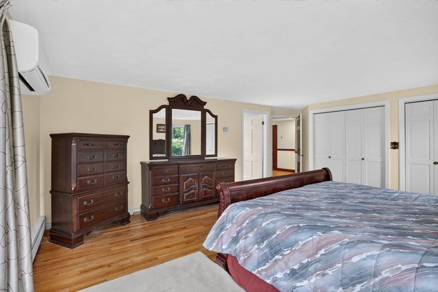 8 Marion Ave, Andover, MA 01810
