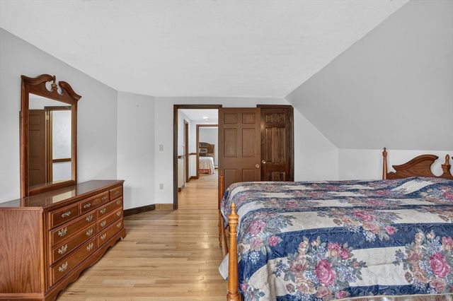 8 Marion Ave, Andover, MA 01810