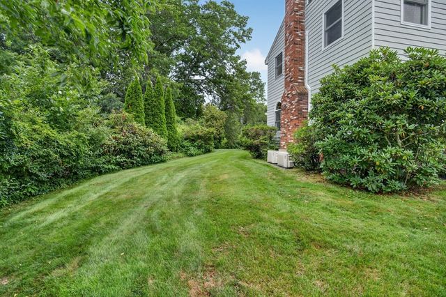 8 Marion Ave, Andover, MA 01810