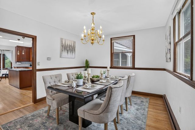 8 Marion Ave, Andover, MA 01810