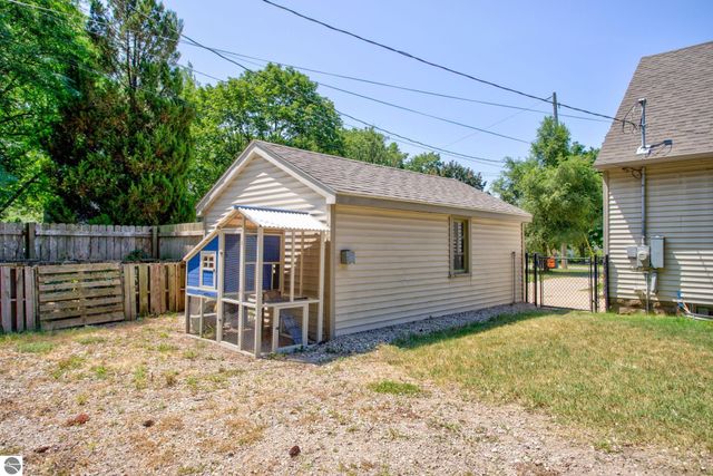 439 Plasman Avenue, Holland, MI 49423