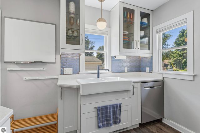 439 Plasman Avenue, Holland, MI 49423