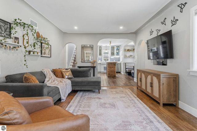 439 Plasman Avenue, Holland, MI 49423