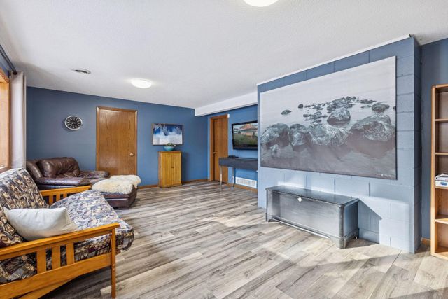 6065 263rd Street, Wyoming, MN 55092