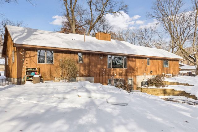 6065 263rd Street, Wyoming, MN 55092