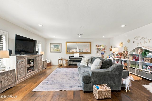 10530 E WETHERSFIELD Road, Scottsdale, AZ 85259