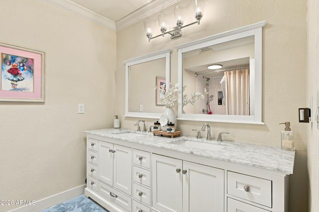 10530 E WETHERSFIELD Road, Scottsdale, AZ 85259