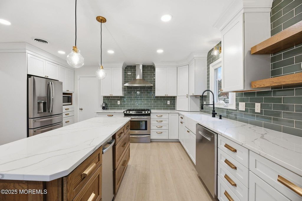 24 Bugle Court, Toms River, NJ 08757