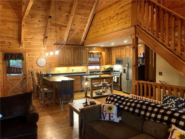 105 Ranch Mountain Court, Dahlonega, GA 30533