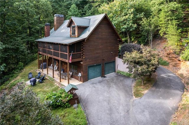 105 Ranch Mountain Court, Dahlonega, GA 30533