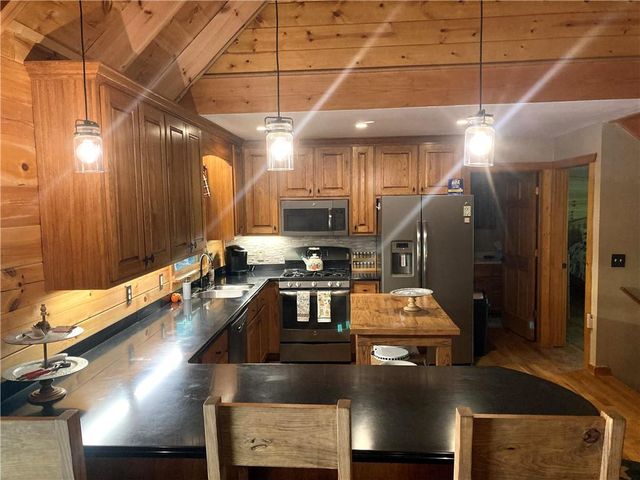 105 Ranch Mountain Court, Dahlonega, GA 30533