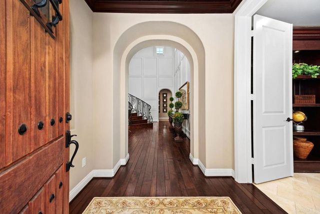 8628 Herrington Way, San Diego, CA 92127