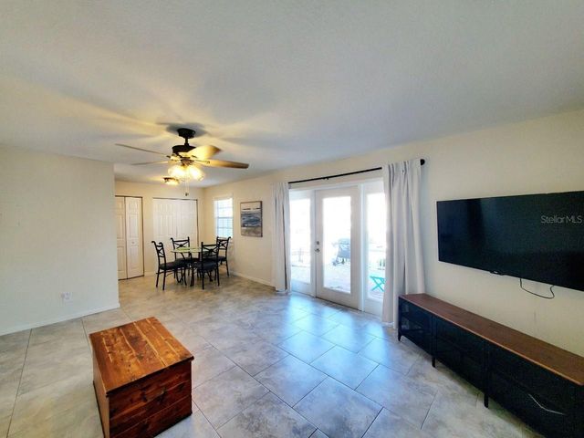 5111 COQUINA KEY DRIVE SE A, St Petersburg, FL 33705