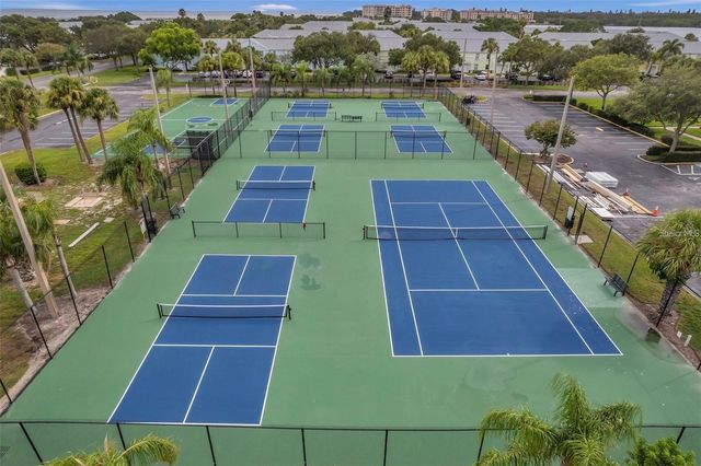 5111 COQUINA KEY DRIVE SE A, St Petersburg, FL 33705