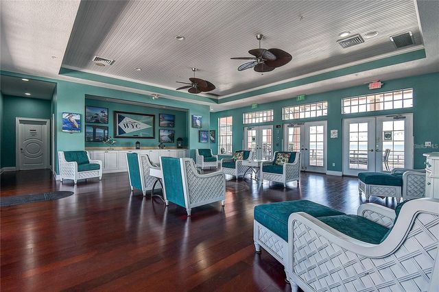 5111 COQUINA KEY DRIVE SE A, St Petersburg, FL 33705