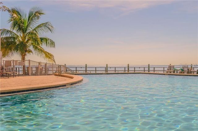 5111 COQUINA KEY DRIVE SE A, St Petersburg, FL 33705