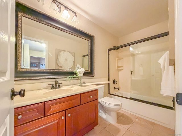 3167 Via Alicante 242, La Jolla, CA 92037