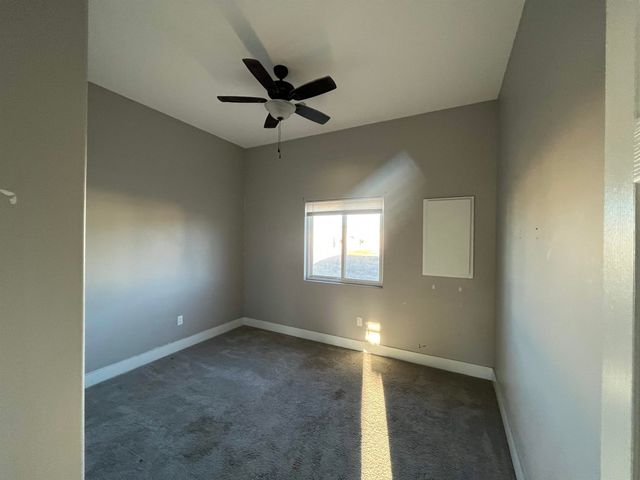 724 N Redbud Ave, Valley Center, KS 67147