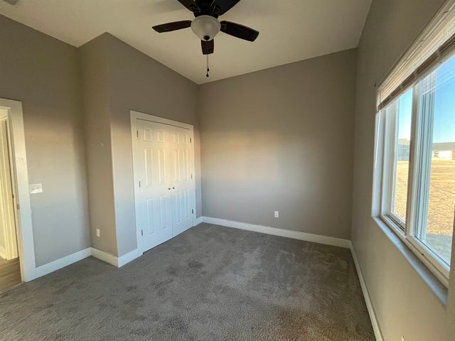 724 N Redbud Ave, Valley Center, KS 67147