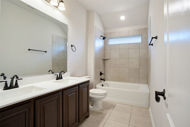 812 Woodview Court, Anna, TX 75409