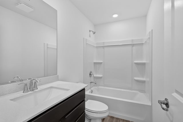519 Red Oak Circle, Volo, IL 60020