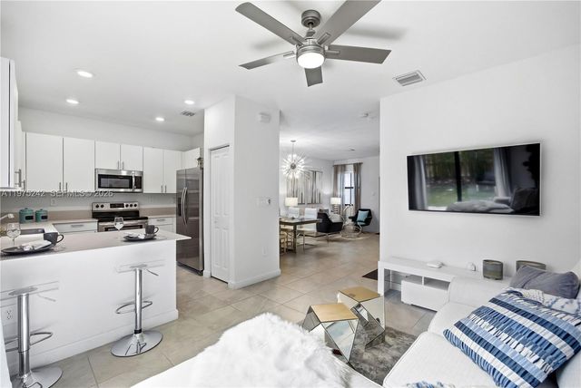 13054 SW 233rd Ter, Homestead, FL 33032