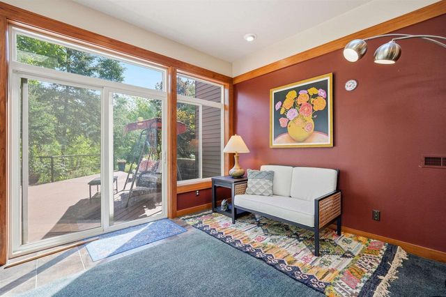 312 River Wood Bend, Deforest, WI 53532