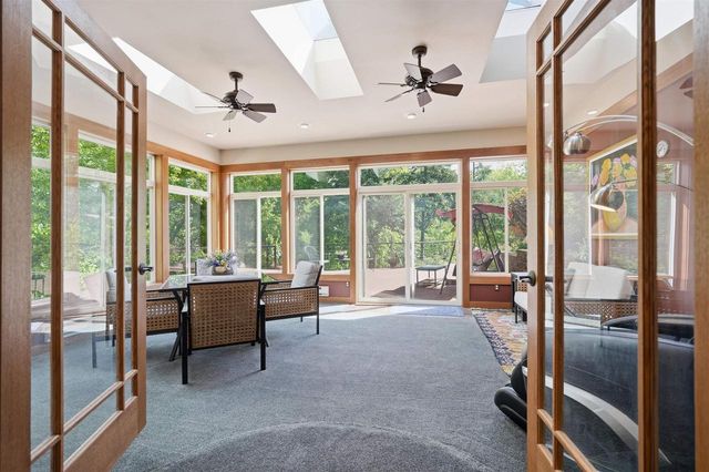 312 River Wood Bend, Deforest, WI 53532