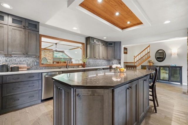 312 River Wood Bend, Deforest, WI 53532