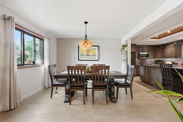 312 River Wood Bend, Deforest, WI 53532