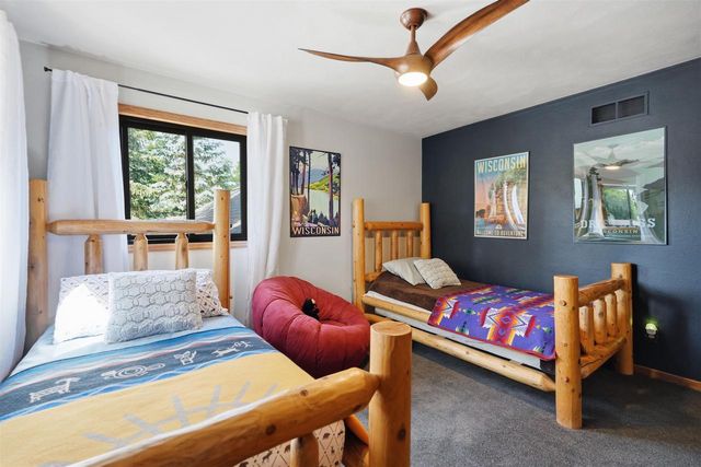 312 River Wood Bend, Deforest, WI 53532