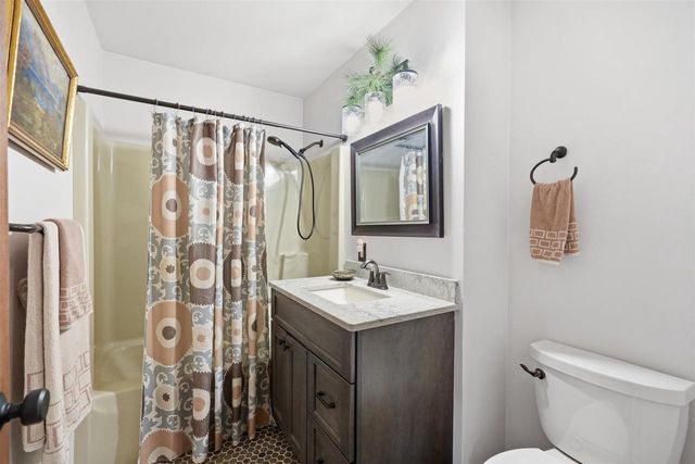 312 River Wood Bend, Deforest, WI 53532