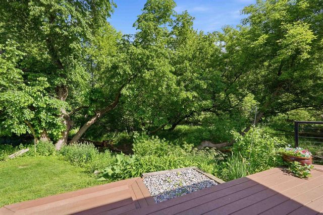 312 River Wood Bend, Deforest, WI 53532