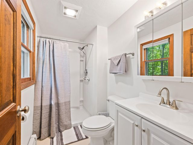 19 Wedgewood Drive, Londonderry, NH 03053