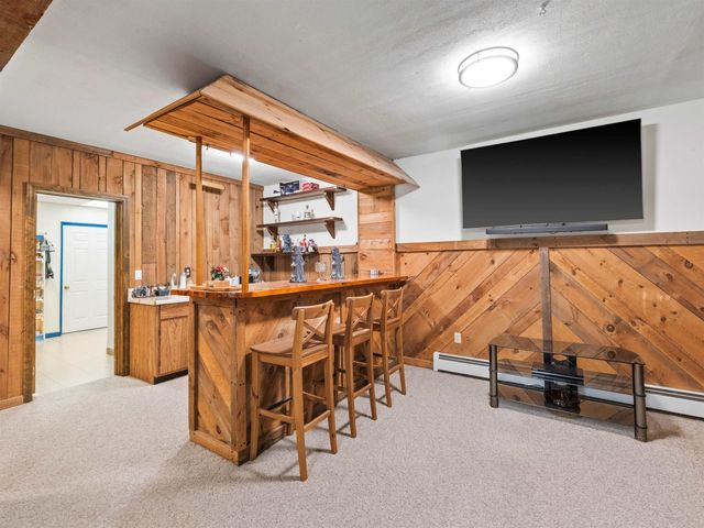 19 Wedgewood Drive, Londonderry, NH 03053