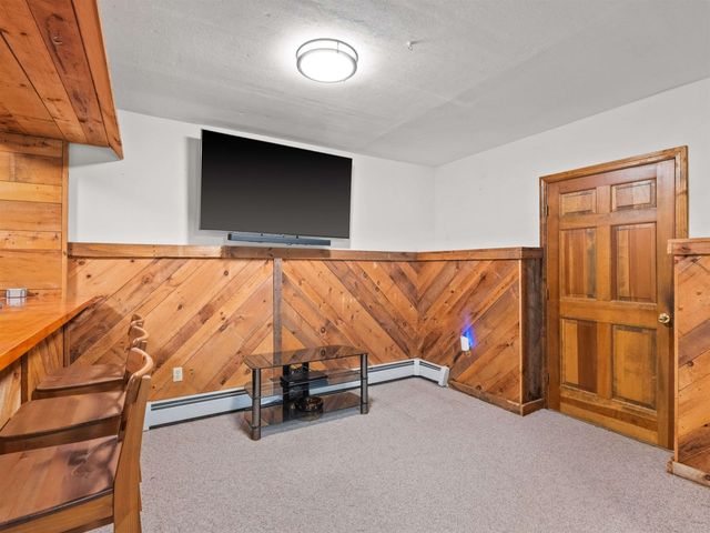 19 Wedgewood Drive, Londonderry, NH 03053