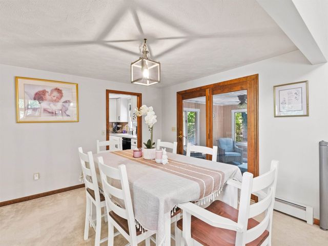19 Wedgewood Drive, Londonderry, NH 03053