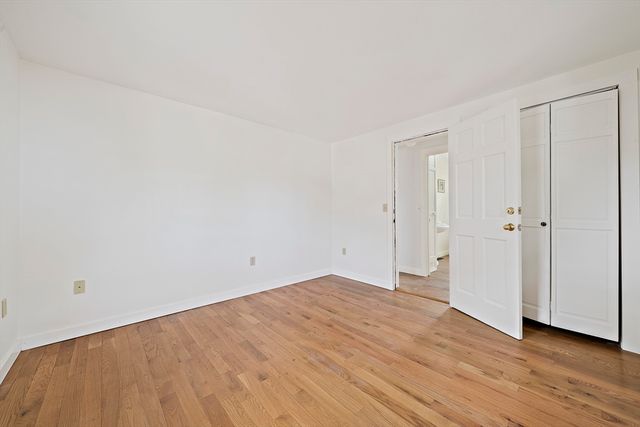 8 Winthrop Ave, Duxbury, MA 02332