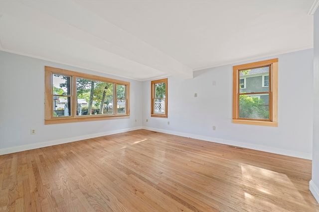 8 Winthrop Ave, Duxbury, MA 02332